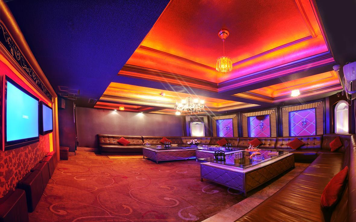Urumqi Jingu Hotel ภายนอก รูปภาพ
