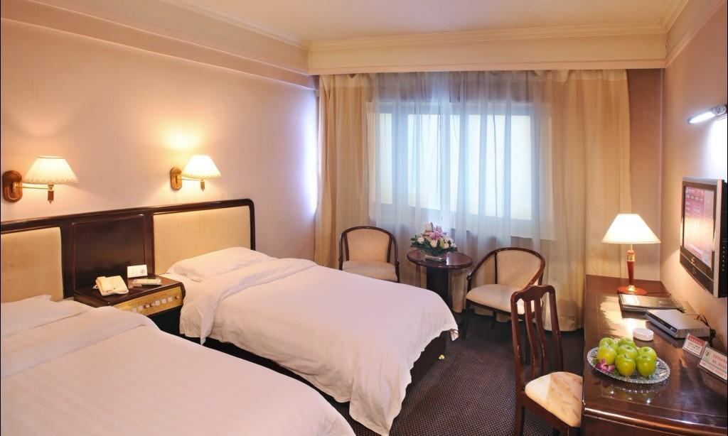 Urumqi Jingu Hotel ภายนอก รูปภาพ